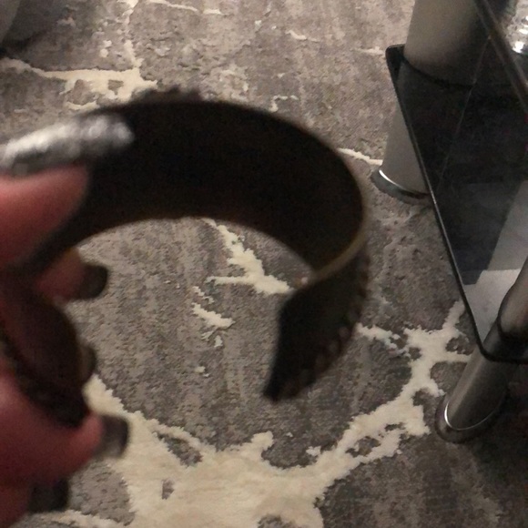 NWT CAMEO VINTAGE CUFF ๐ฅ๐ฅ๐ฅ๐ฅ - Picture 4 of 6